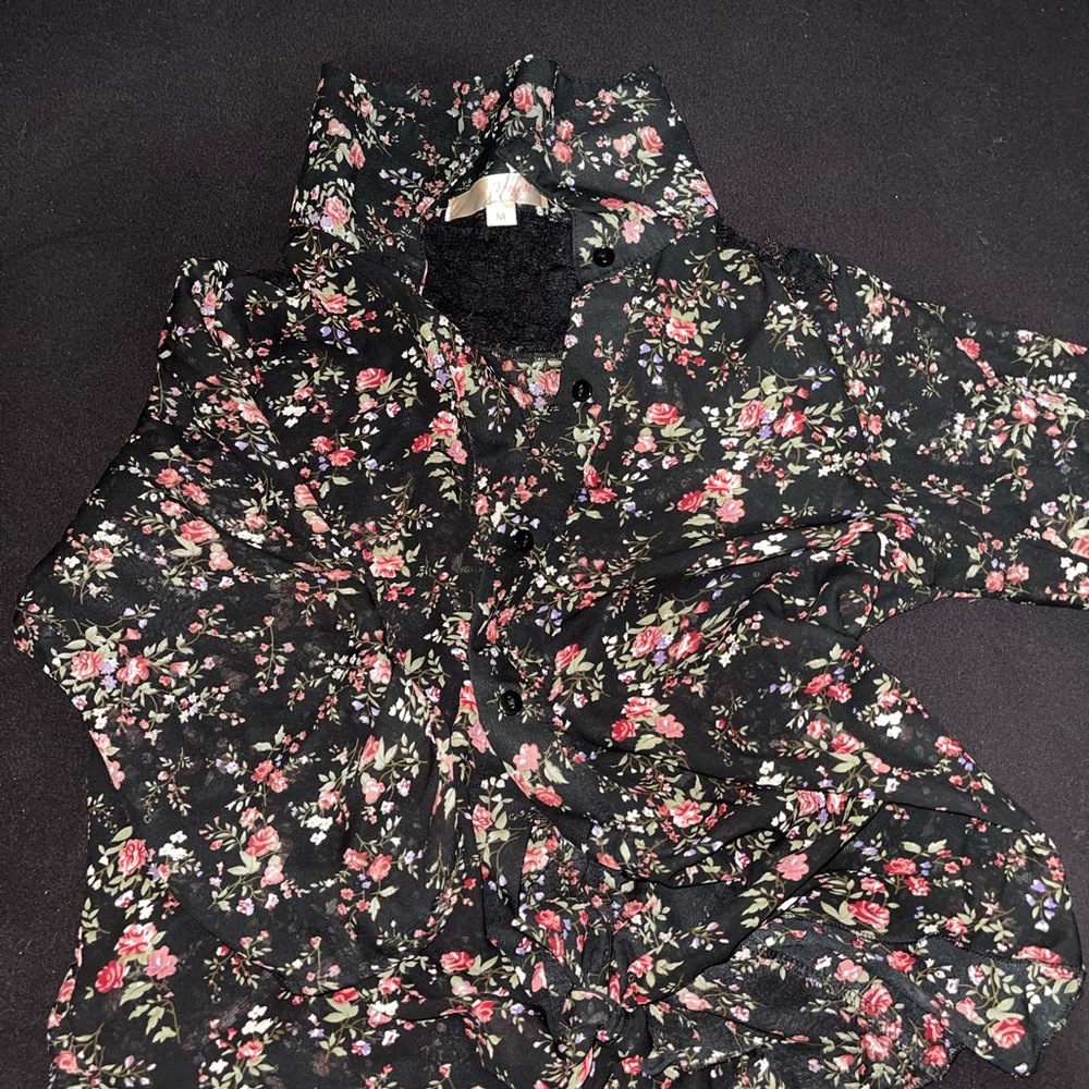 floral button up size M
